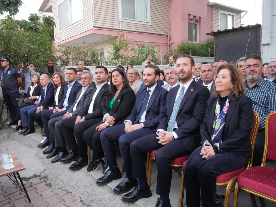 Cumhuriyetin Mirası Ceyhan’da Canlandı: 77 Yıl Sonra Aynı Karede
