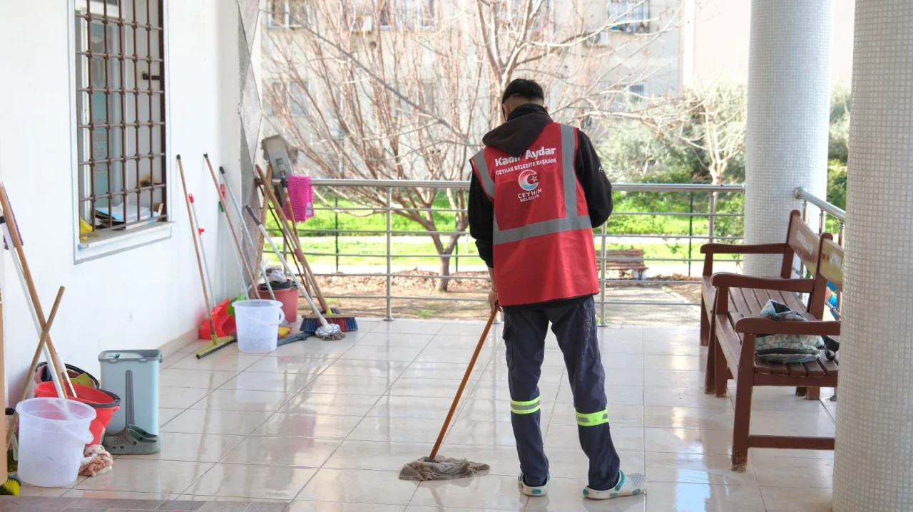 Ceyhan Belediyesi’nden Ramazan Öncesi İbadethanelerde Temizlik Seferberliği